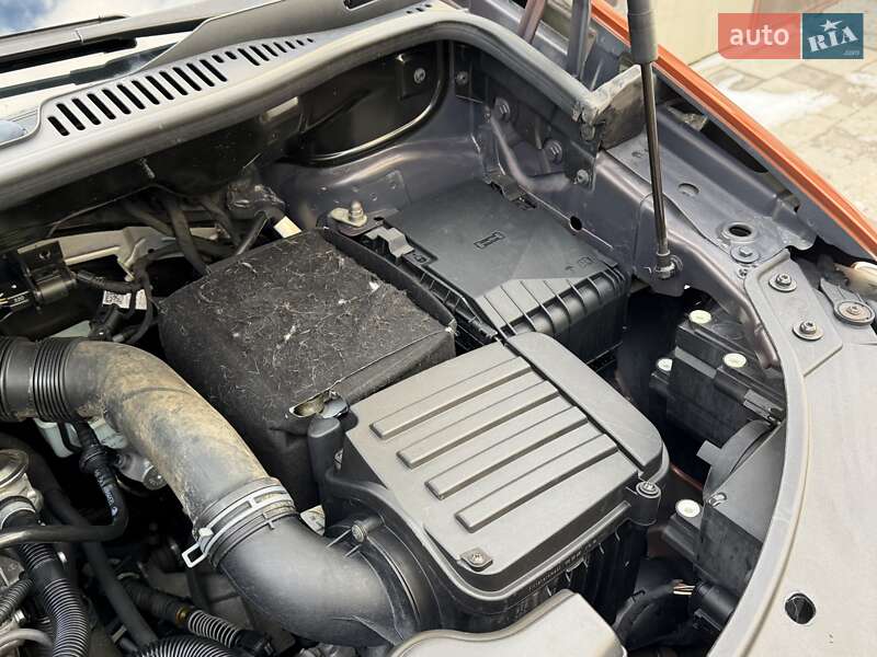 Минивэн Volkswagen Touran 2009 в Ровно