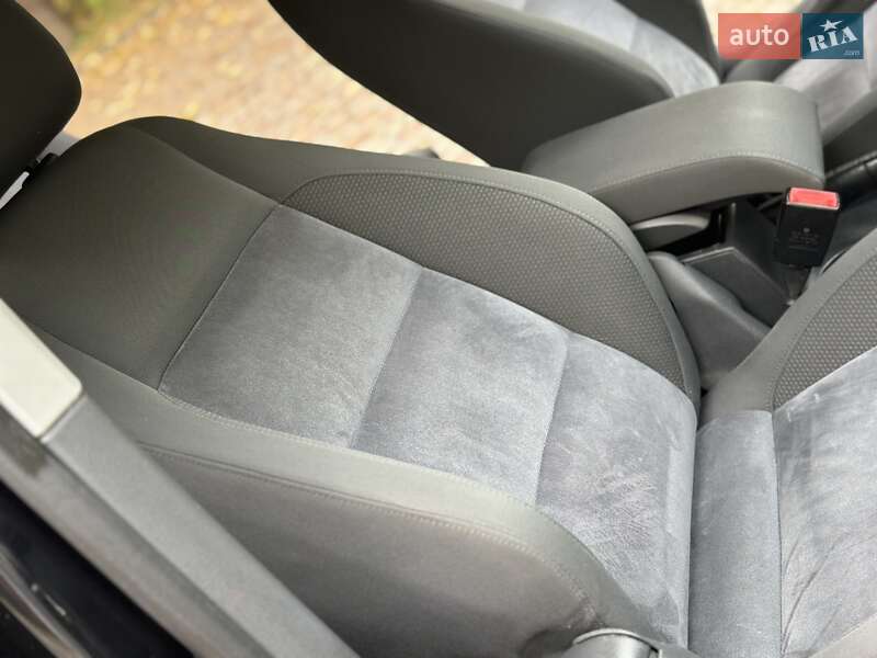 Минивэн Volkswagen Touran 2011 в Дрогобыче фото 65 Минивэн Volkswagen Touran 2011 в Дрогобыче