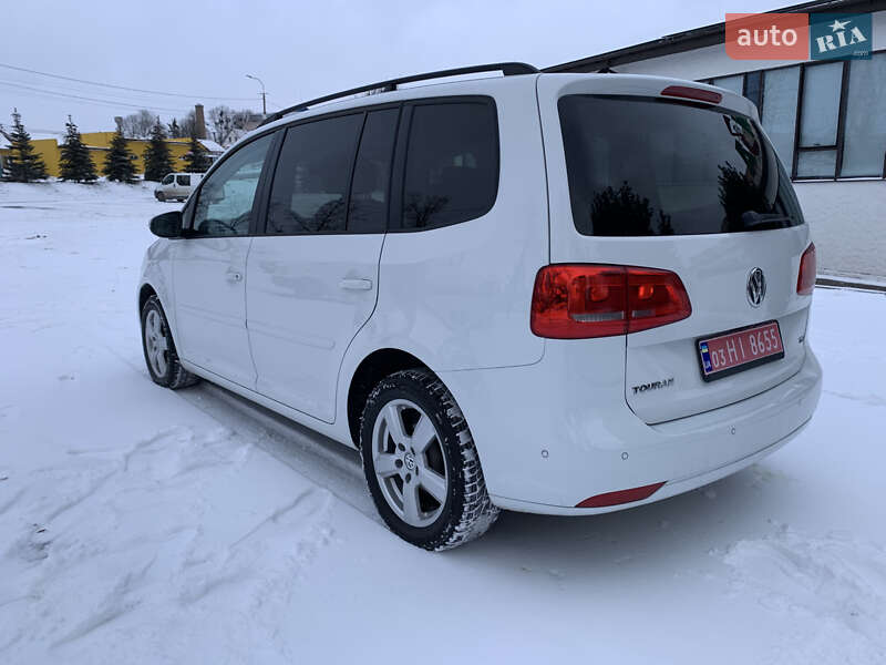 Минивэн Volkswagen Touran 2013 в Ровно