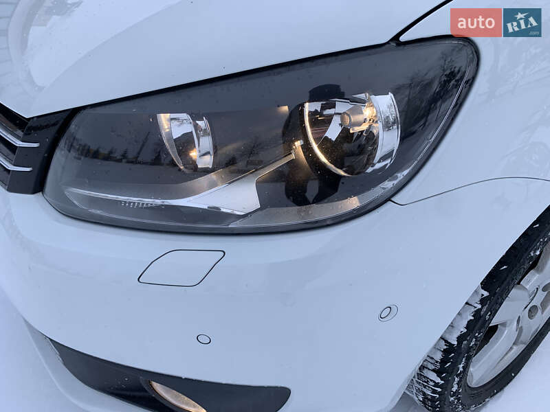 Минивэн Volkswagen Touran 2013 в Ровно