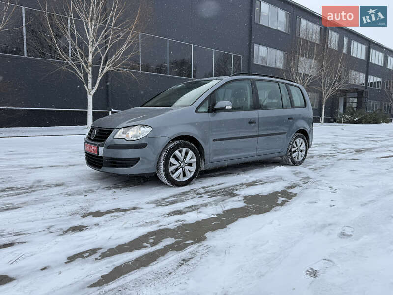 Минивэн Volkswagen Touran 2009 в Белой Церкви
