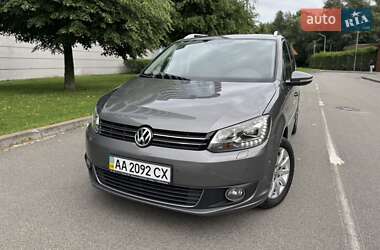 Мінівен Volkswagen Touran 2011 в Києві