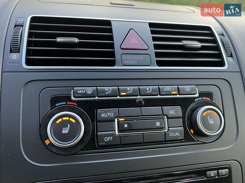 Минивэн Volkswagen Touran 2011 в Бердичеве фото 22 Минивэн Volkswagen Touran 2011 в Бердичеве