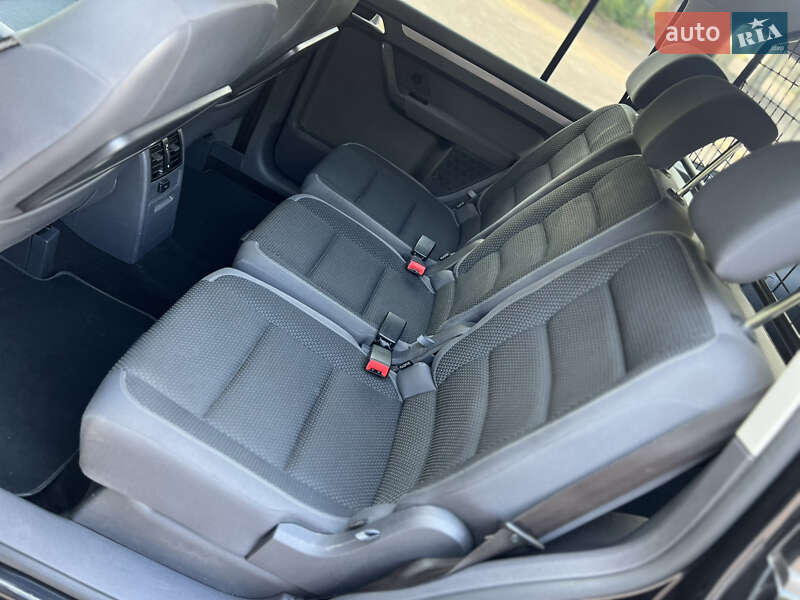 Минивэн Volkswagen Touran 2011 в Бердичеве фото 31 Минивэн Volkswagen Touran 2011 в Бердичеве