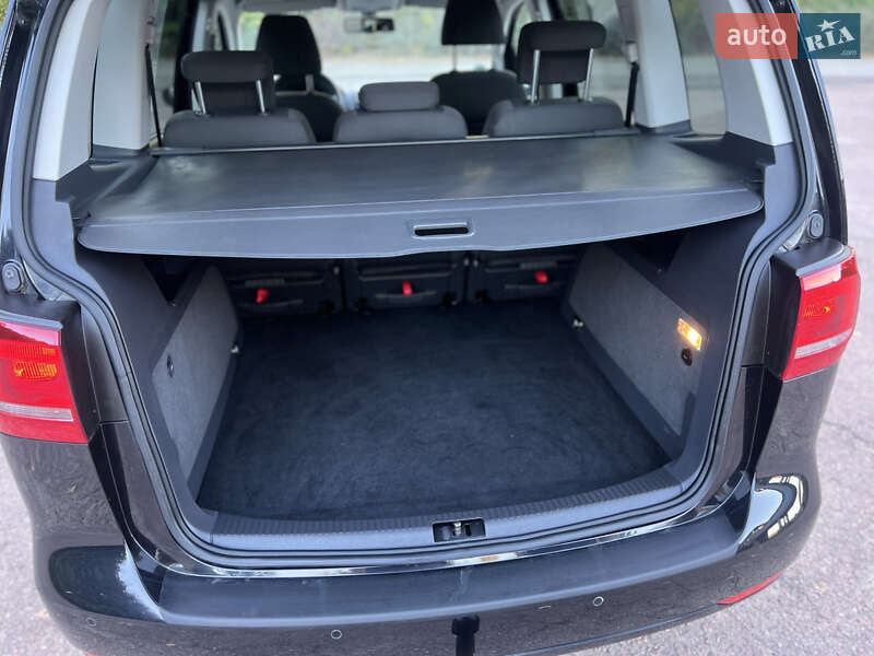 Минивэн Volkswagen Touran 2011 в Бердичеве фото 36 Минивэн Volkswagen Touran 2011 в Бердичеве