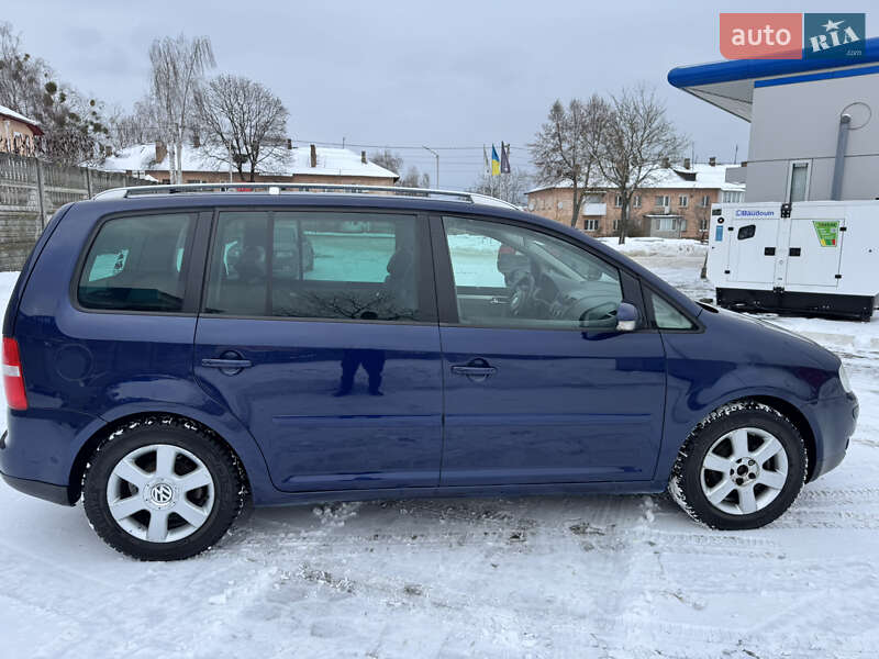 Мінівен Volkswagen Touran 2004 в Костопілі фото 11 Мінівен Volkswagen Touran 2004 в Костопілі