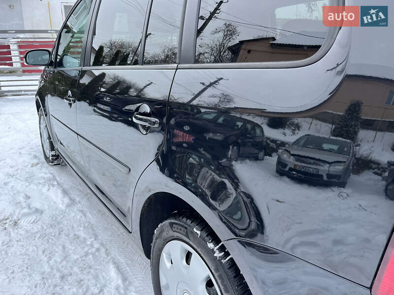 Минивэн Volkswagen Touran 2007 в Звягеле фото 20 Минивэн Volkswagen Touran 2007 в Звягеле