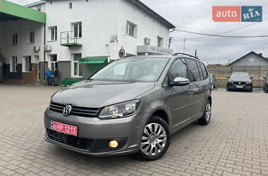 Мінівен Volkswagen Touran 2010 в Луцьку