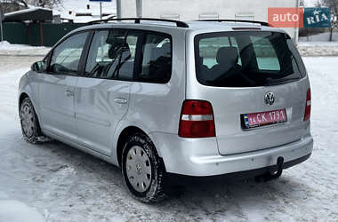 Мінівен Volkswagen Touran 2005 в Чорткові