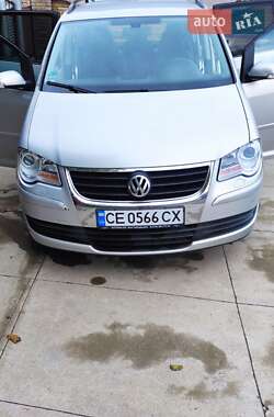 Минивэн Volkswagen Touran 2008 в Колинковцах