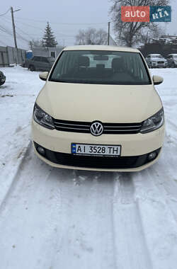 Минивэн Volkswagen Touran 2015 в Белой Церкви