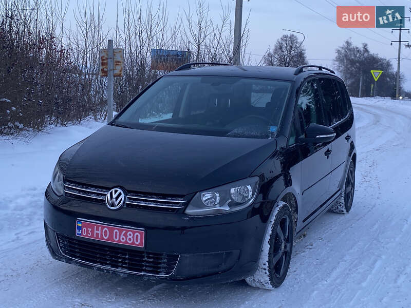 Volkswagen Touran 2011