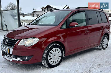 Минивэн Volkswagen Touran 2008 в Староконстантинове