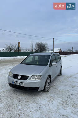 Минивэн Volkswagen Touran 2005 в Камне-Каширском