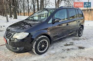 Мінівен Volkswagen Touran 2008 в Полтаві
