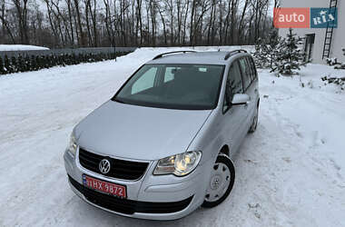 Мінівен Volkswagen Touran 2009 в Луцьку
