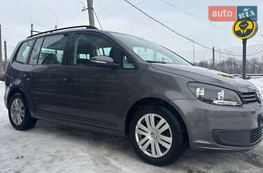 Минивэн Volkswagen Touran 2015 в Стрые