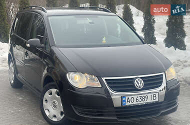 Минивэн Volkswagen Touran 2007 в Гусятине