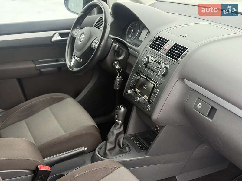 Минивэн Volkswagen Touran 2012 в Сарнах фото 34 Минивэн Volkswagen Touran 2012 в Сарнах