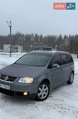 Минивэн Volkswagen Touran 2006 в Харькове