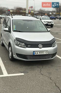 Мінівен Volkswagen Touran 2011 в Бучі
