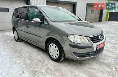 Минивэн Volkswagen Touran 2007 в Житомире