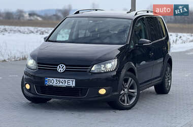 Мінівен Volkswagen Touran 2011 в Чернівцях