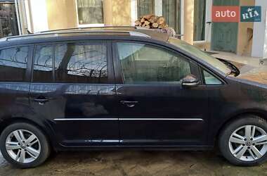 Мінівен Volkswagen Touran 2010 в Одесі