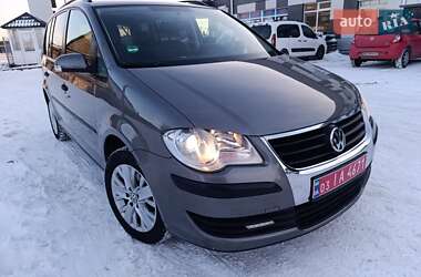 Минивэн Volkswagen Touran 2008 в Сарнах