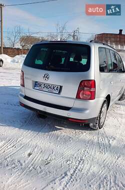 Мінівен Volkswagen Touran 2007 в Дубні