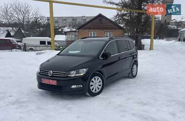 Мікровен Volkswagen Touran 2016 в Коростені