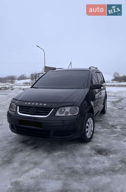 Минивэн Volkswagen Touran 2005 в Мостиске