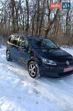Мінівен Volkswagen Touran 2011 в Звягелі