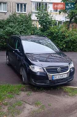 Минивэн Volkswagen Touran 2008 в Львове