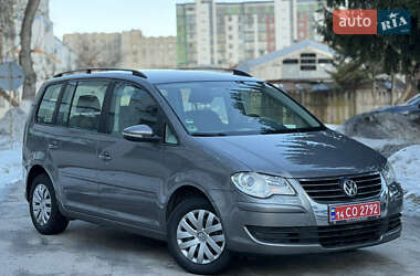 Мінівен Volkswagen Touran 2009 в Вінниці