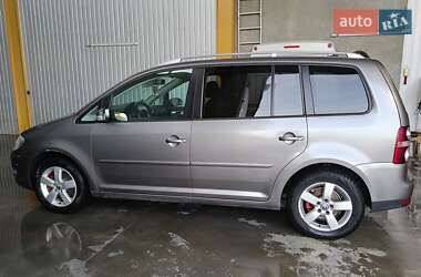 Минивэн Volkswagen Touran 2008 в Владимире