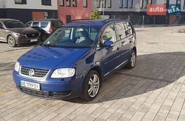 Мінівен Volkswagen Touran 2004 в Ужгороді
