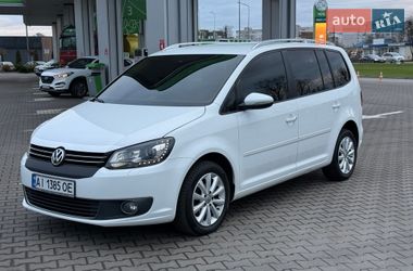 Мінівен Volkswagen Touran 2015 в Житомирі