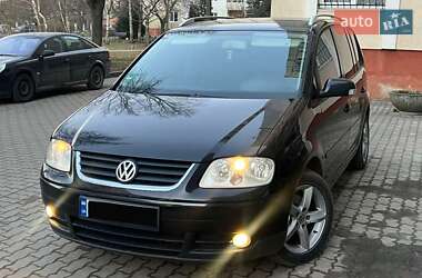 Минивэн Volkswagen Touran 2004 в Львове