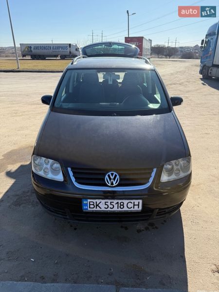 Volkswagen Touran 2005