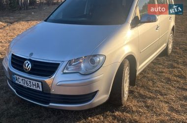 Минивэн Volkswagen Touran 2008 в Камне-Каширском
