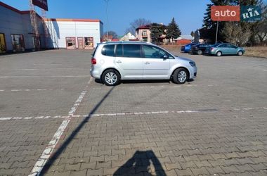 Минивэн Volkswagen Touran 2010 в Мостиске