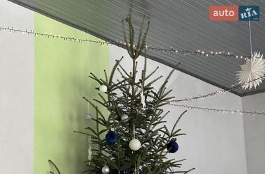 Мінівен Volkswagen Touran 2012 в Чернівцях