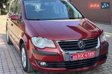 Минивэн Volkswagen Touran 2009 в Могилев-Подольске