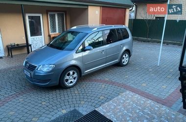 Мінівен Volkswagen Touran 2007 в Вараші