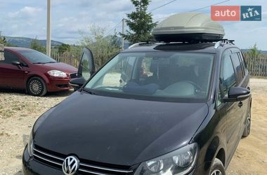 Минивэн Volkswagen Touran 2011 в Староконстантинове