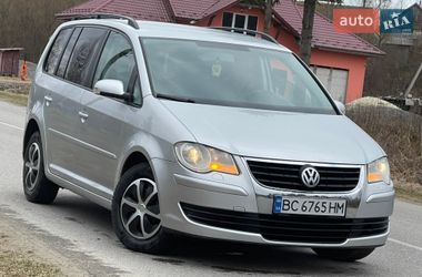 Минивэн Volkswagen Touran 2007 в Турке