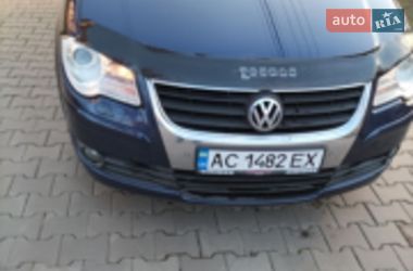 Минивэн Volkswagen Touran 2008 в Луцке