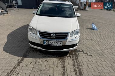 Минивэн Volkswagen Touran 2008 в Черновцах
