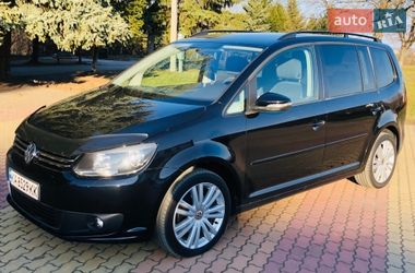 Минивэн Volkswagen Touran 2015 в Корсуне-Шевченковском
